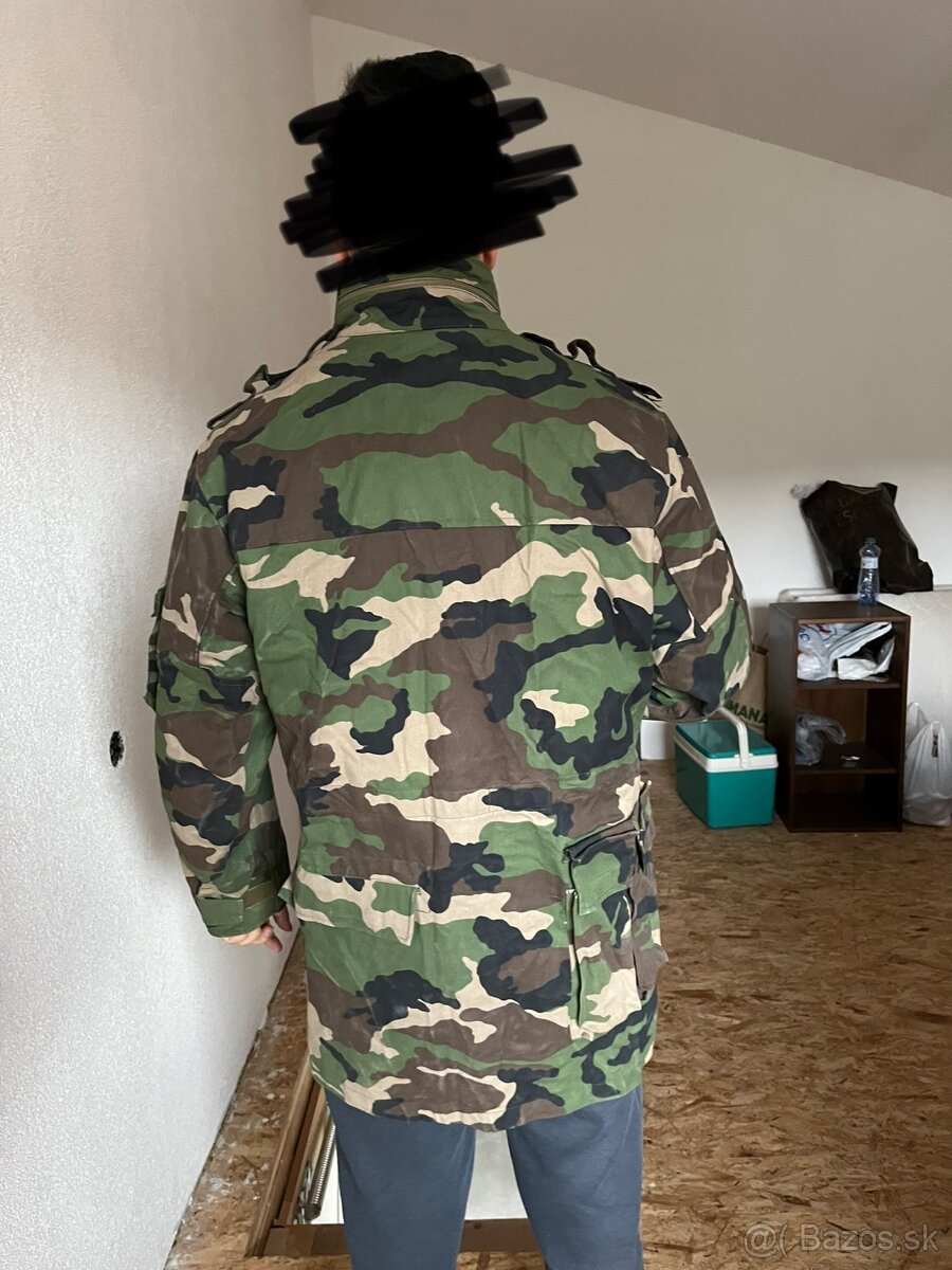 Maskacovy kabát kongo vojensky