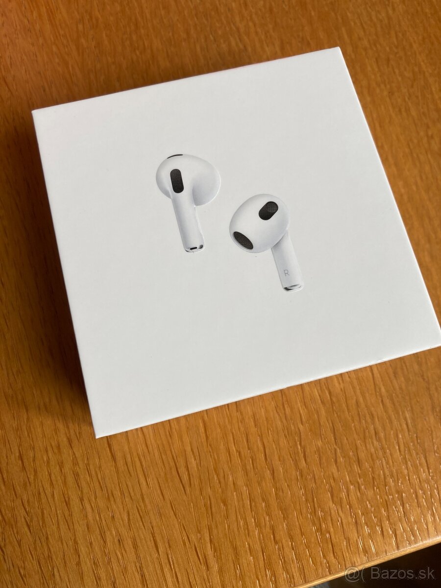 Apple AirPods 3 generácie