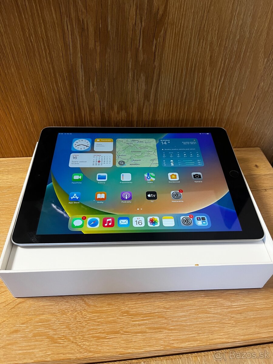 iPad 32GB Wi-Fi (5. generácie)