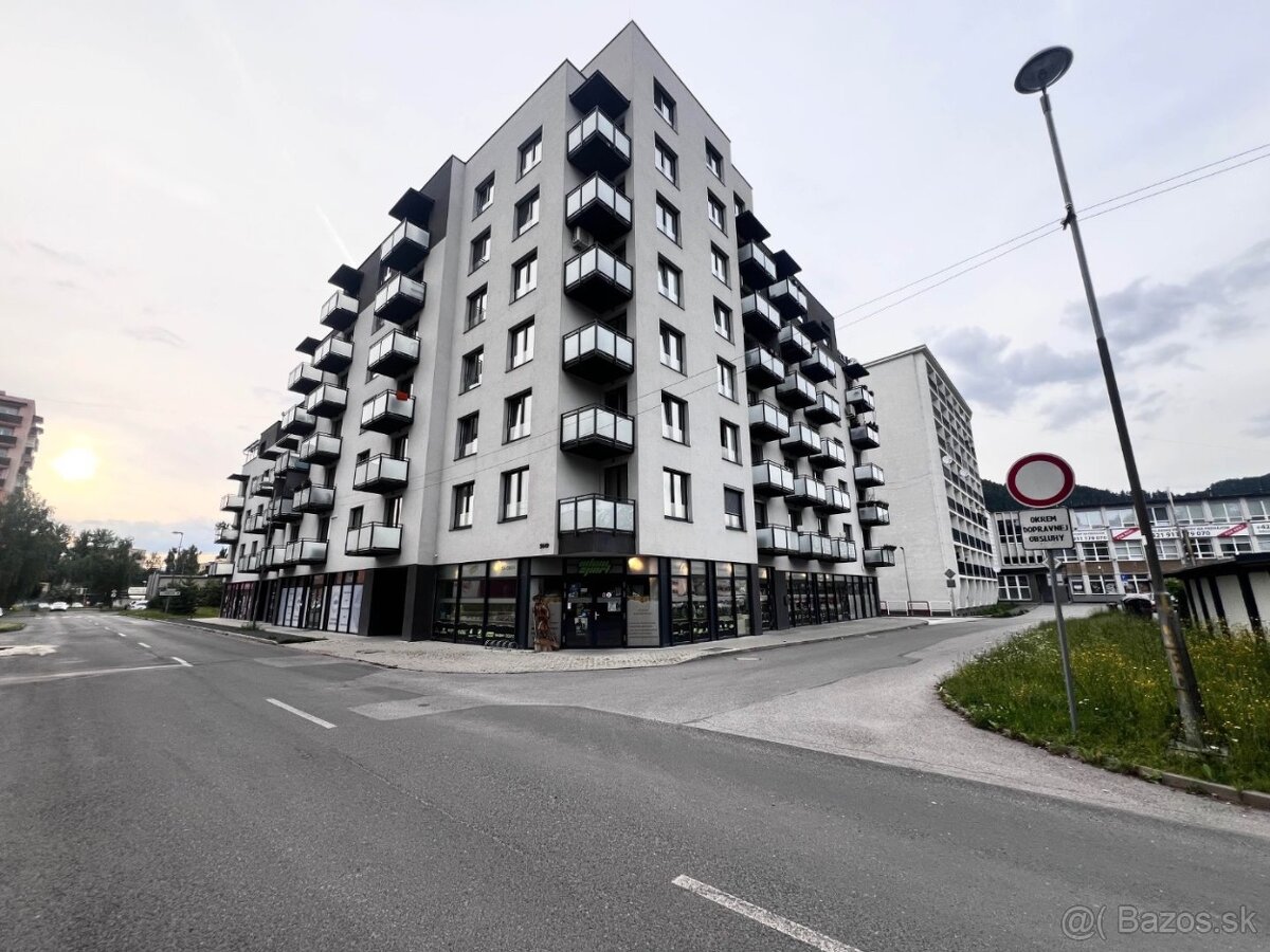 Prenájom lukratívneho priestoru v centre Ružomberka – 220 m²