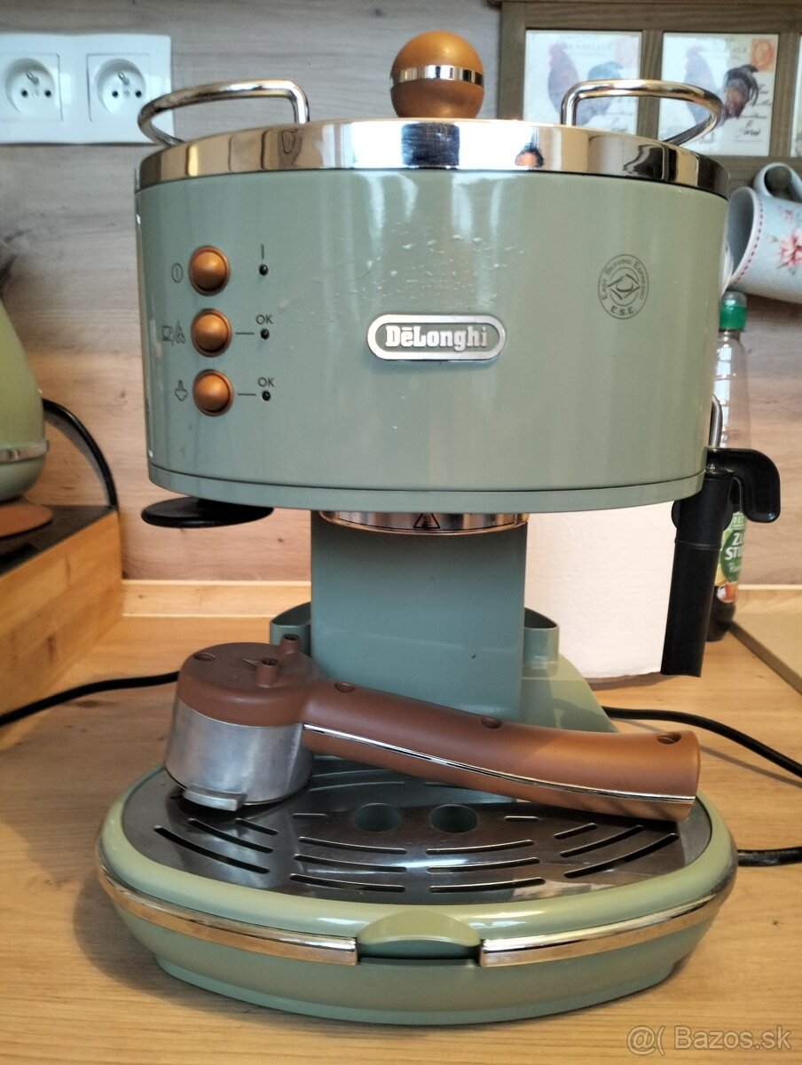 Kávovar Delonghi