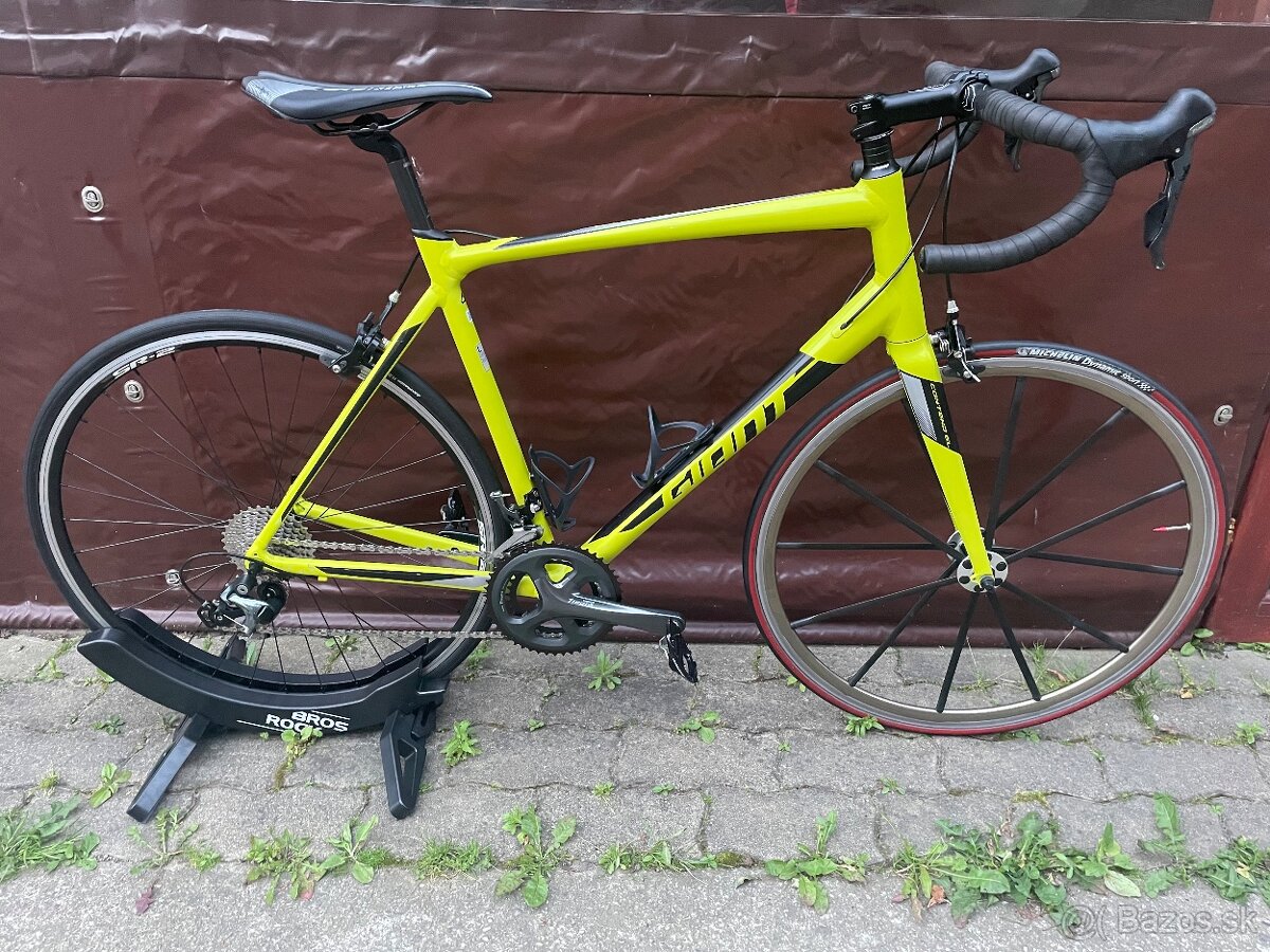 Cestný bicykel