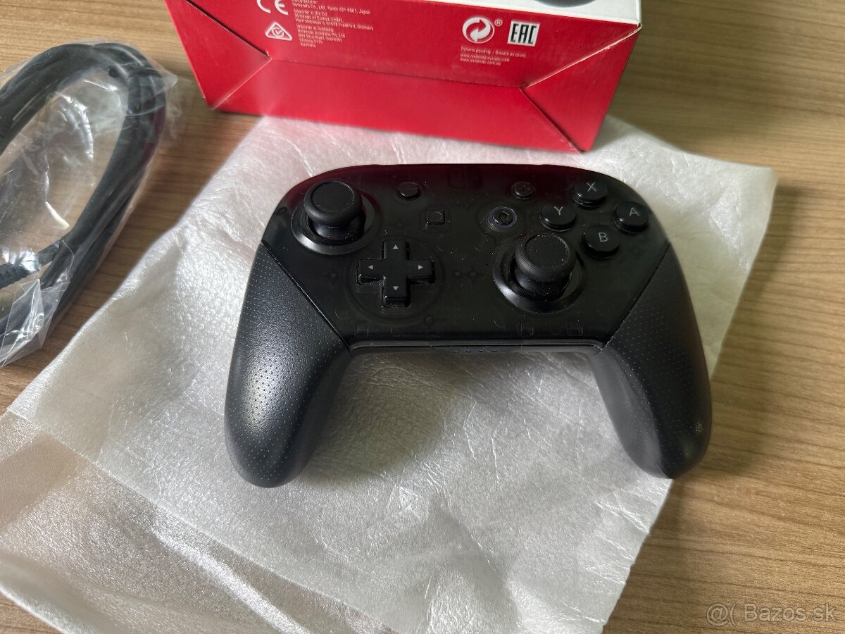 Nintendo Switch Pro Controller