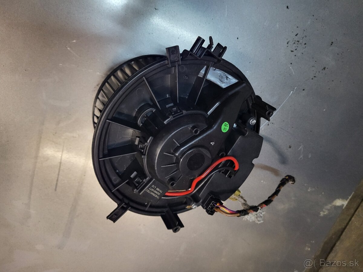 Ventilator golf 7 5Q1 819 021