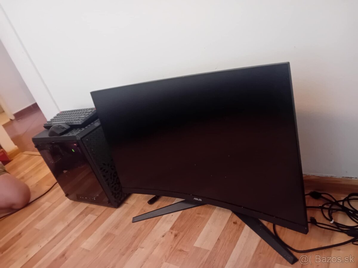 predam pc pod cenou
