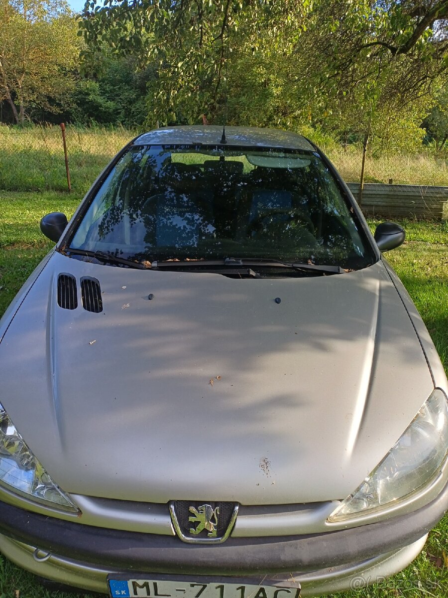 Predám Peugeot 206 .