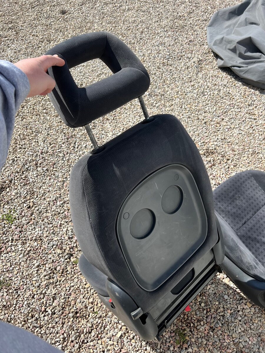 predam sedačky na vw sharan seat alhambra