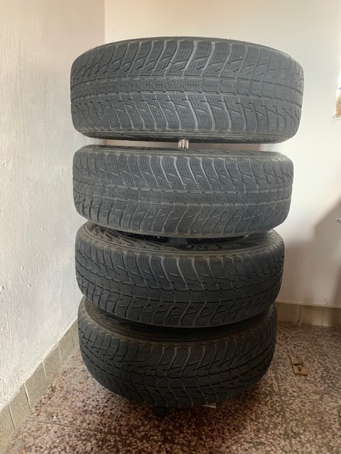 Predám jazdené pneumatiky Nokian 215/65/R17