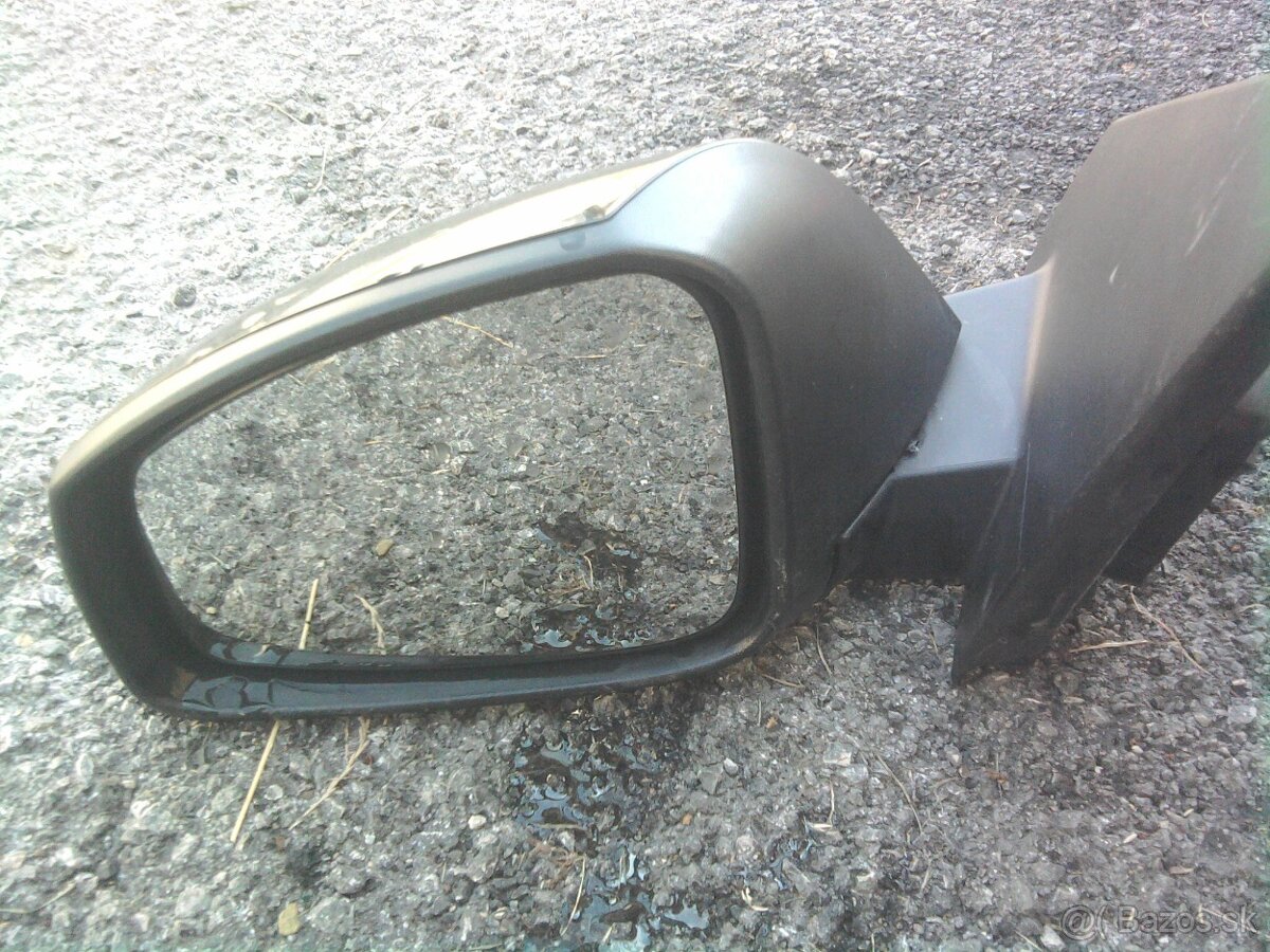 Predam na Renault megane 3 2008-2013 spatne zrkadla
