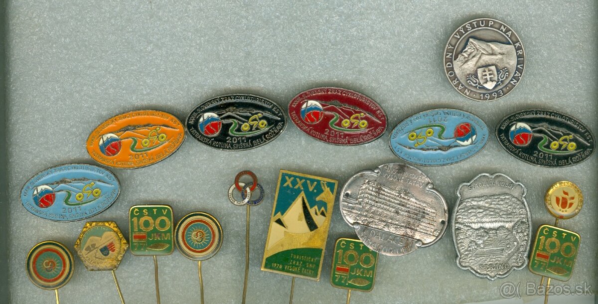 Predám turistické odznaky