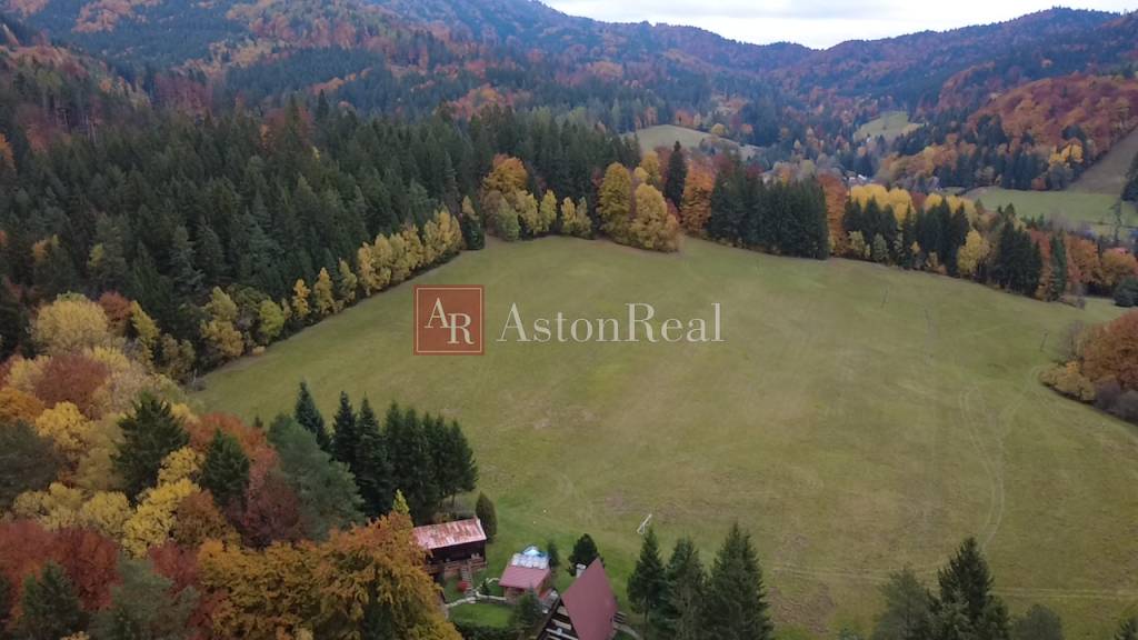 Investičný pozemok s panoramatickým výhľadom Čertov 9.100 m2