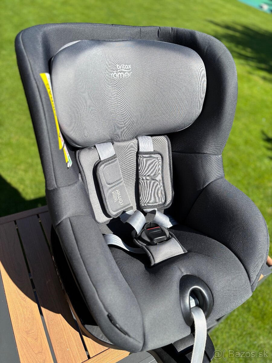 Britax Romer Dualfix m i-size