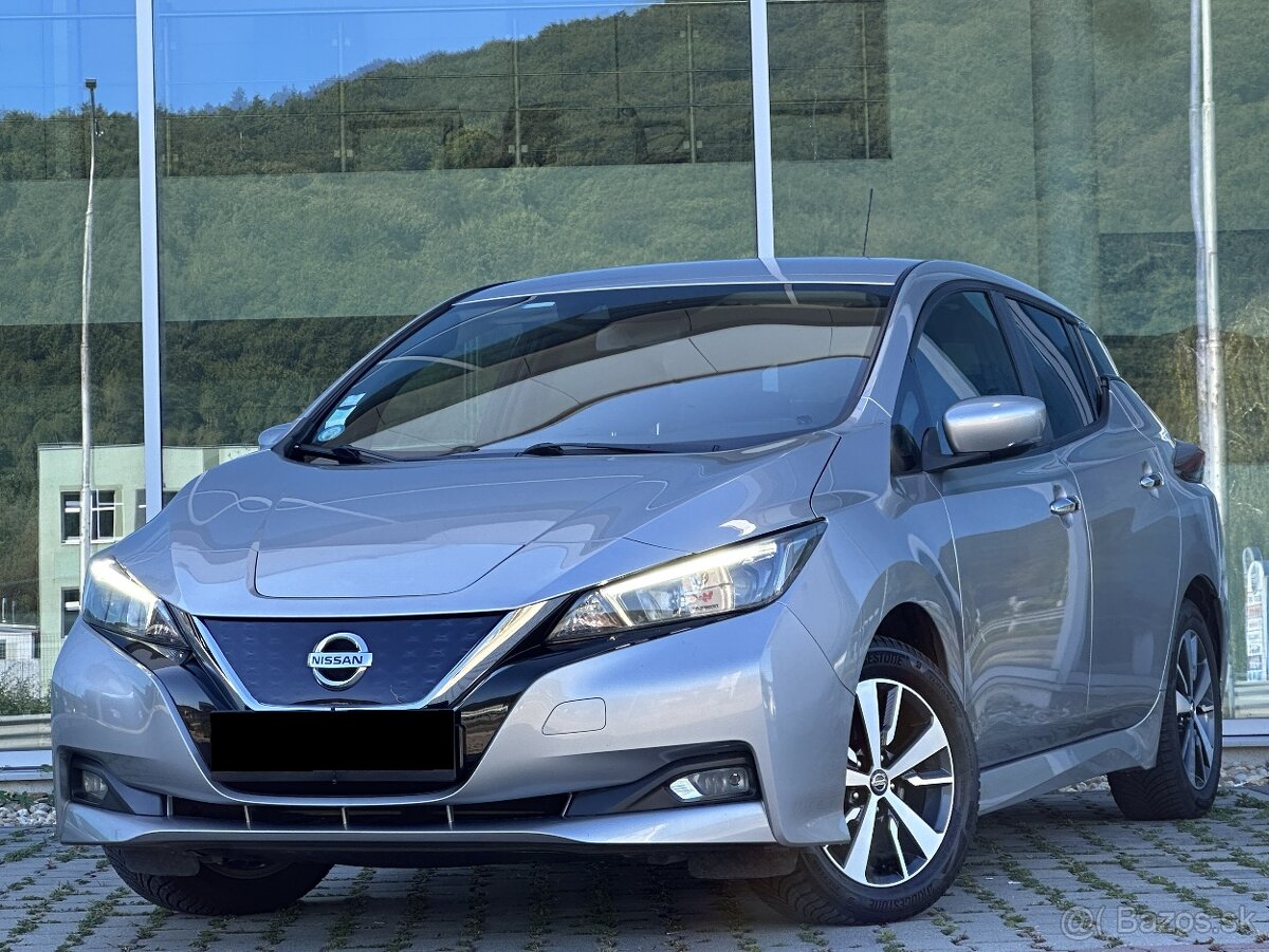 NISSAN LEAF 40 kWh N-CONNECTA - ELEKTRO 110 kW 150 ps 31TKM