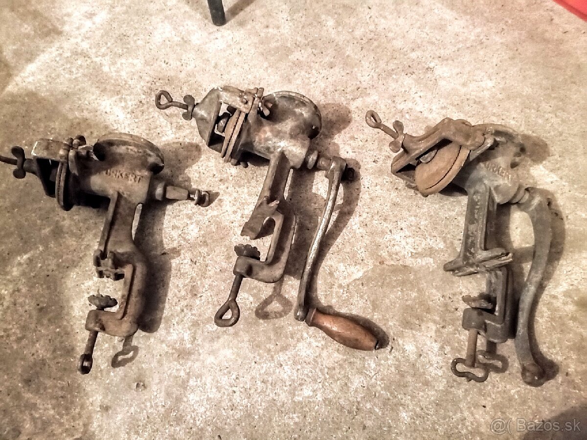 Mlyncek na kukuricu, obylie, ručný srotovnik