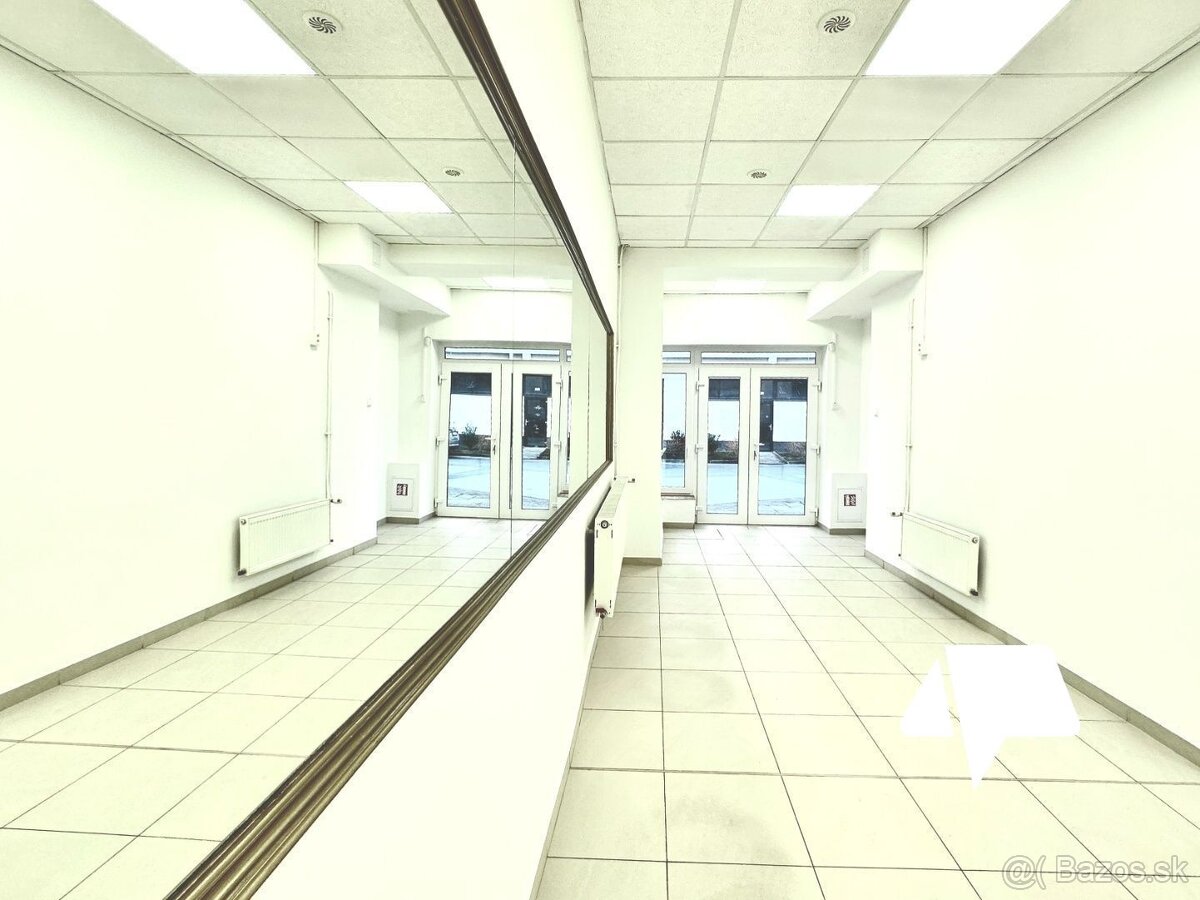 Podnájom, obchodný priestor 39,7 m2, Nitra, Staré mesto