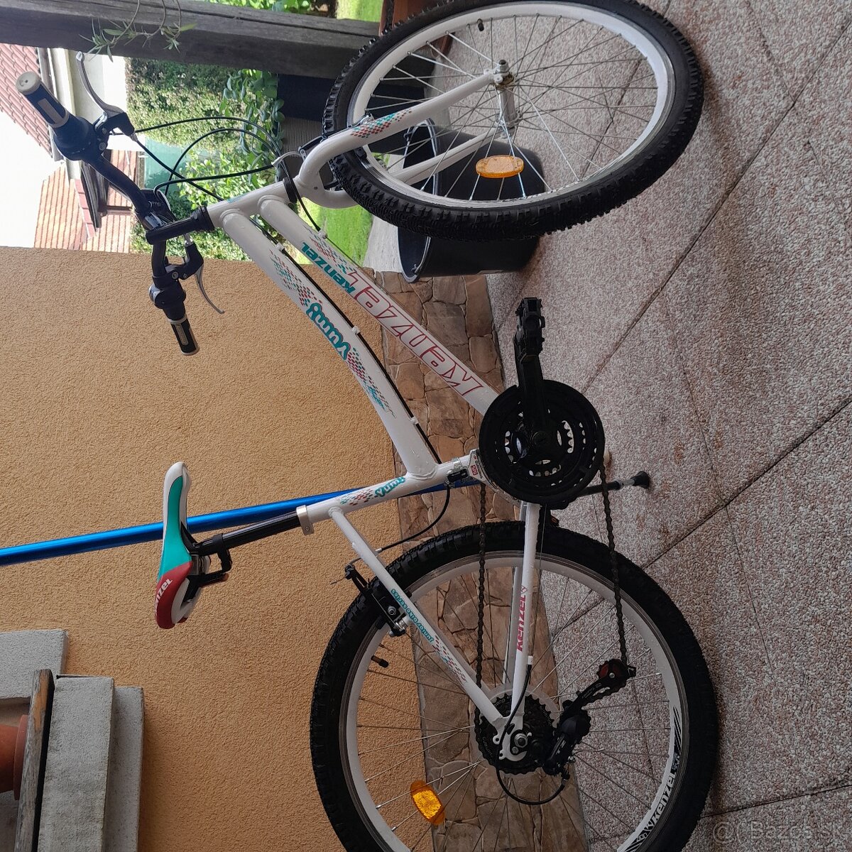 Dievčenský bicykel