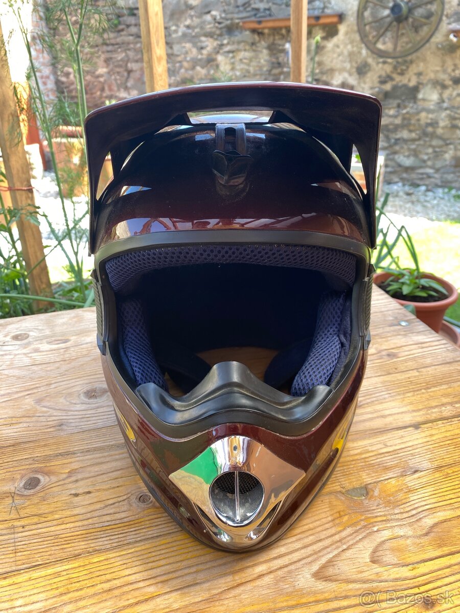 Motocrossova prilba