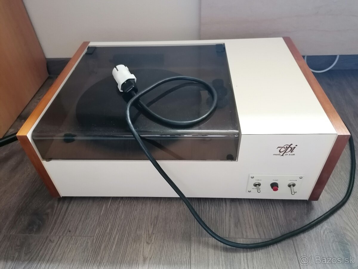 Predam VPI Industries HW-17 Record Cleaner USA vyroba