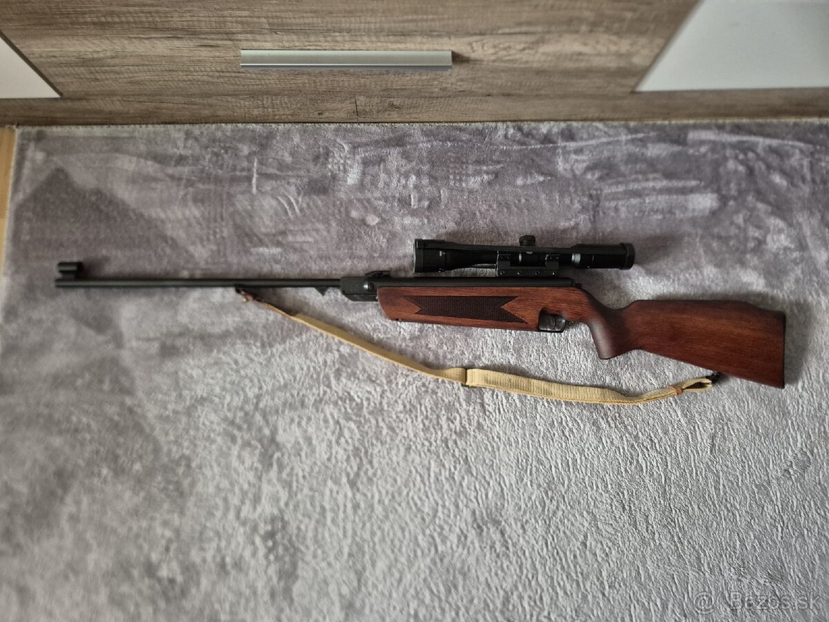 Vzduchovka slávia 631 biatlonka(bez značenia) s puškohladom