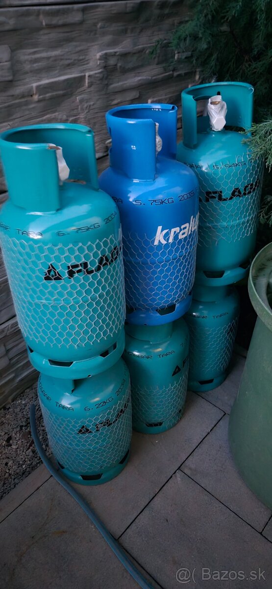 Predám 5kg originál propánovú plnú fľašu ku grilu.