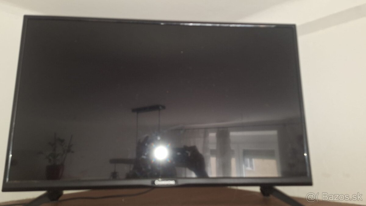 TELEVIZOR LED 80