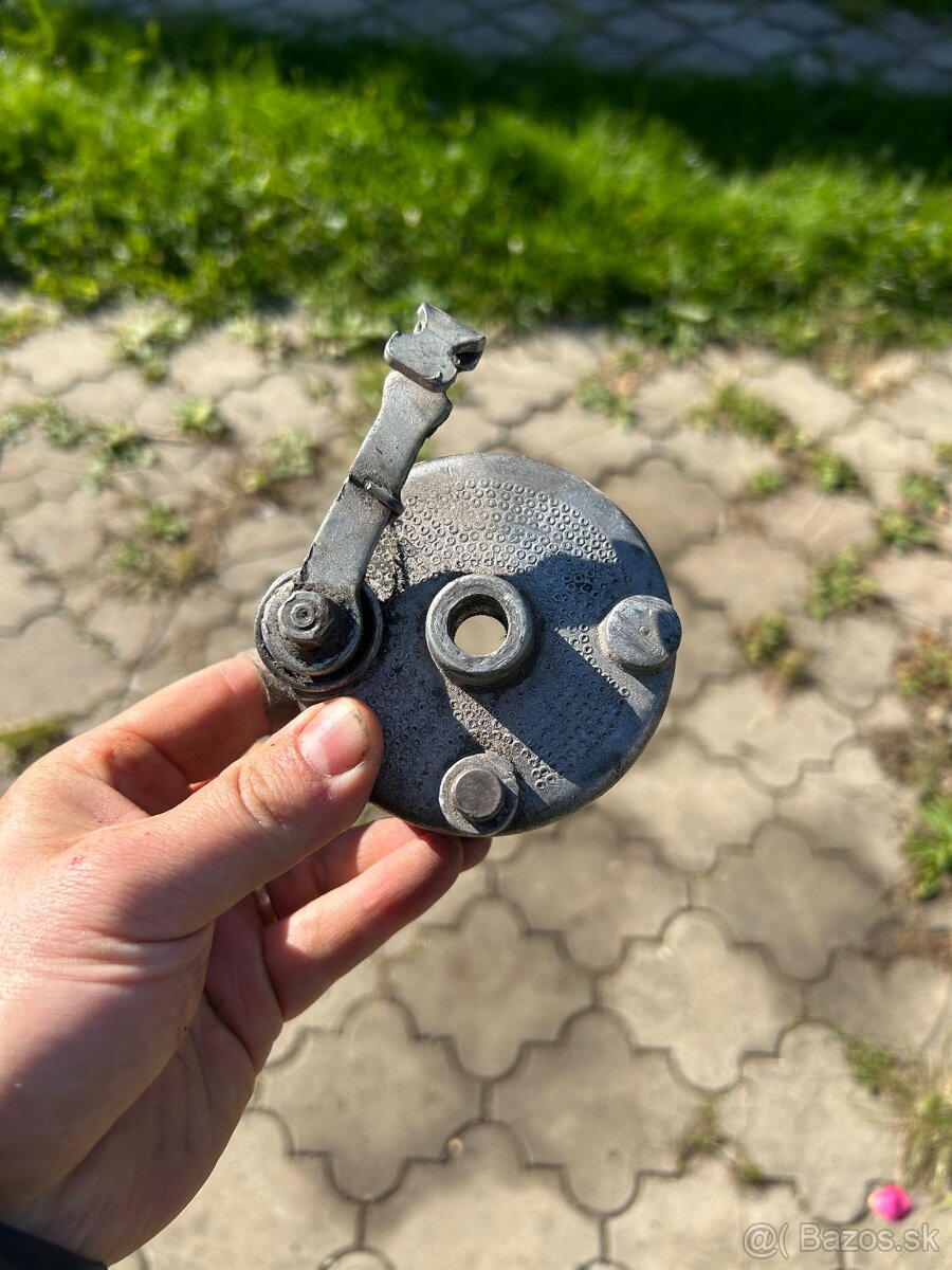 Brzdový bubon babetta 210 zadný