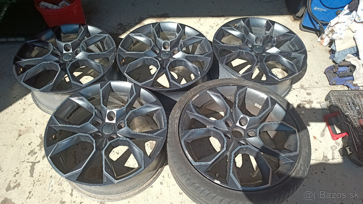 5x112 7,5Jx19 ET51 original Skoda Octavia RS R19 Extreme 5ks