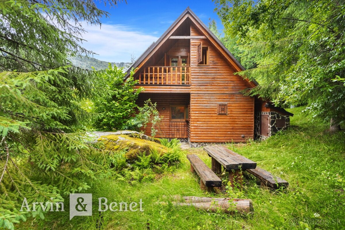 Arvin & Benet | Zrubová chata v srdci Muránskej planiny s ce