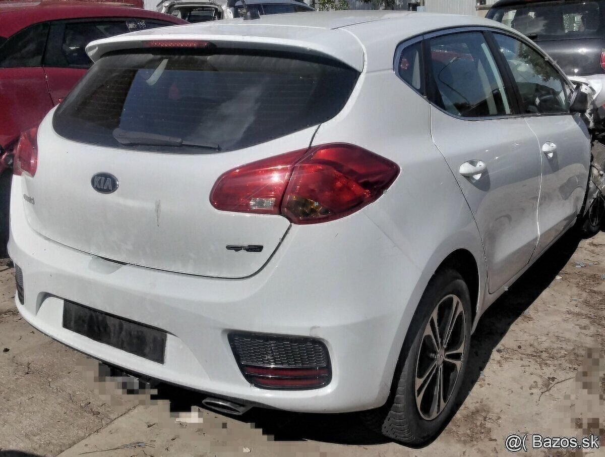 KIA CEED 2015 1.4 CRDI predám DVERE, MOTOR D4FC, TRYSKY 0445