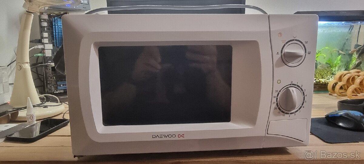 Mikrovlnka Daewoo