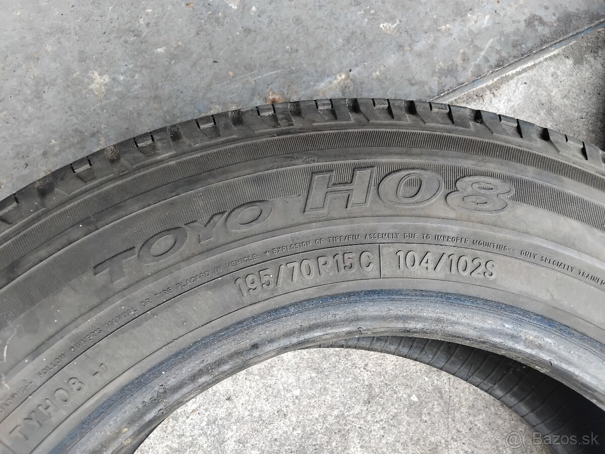2ks pneu TOYO 195/70/R15C
