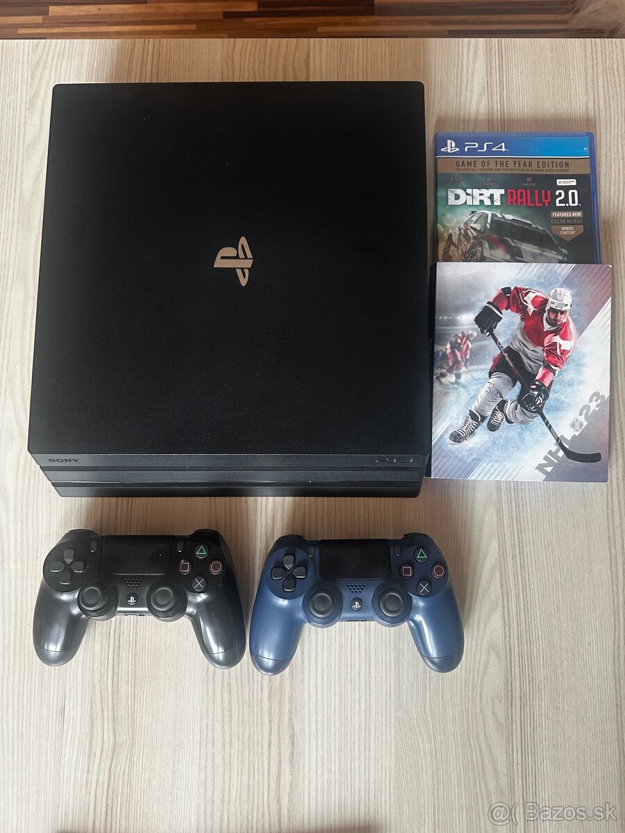 Playstation 4 PRO 1TB + 2 ovládače a hry