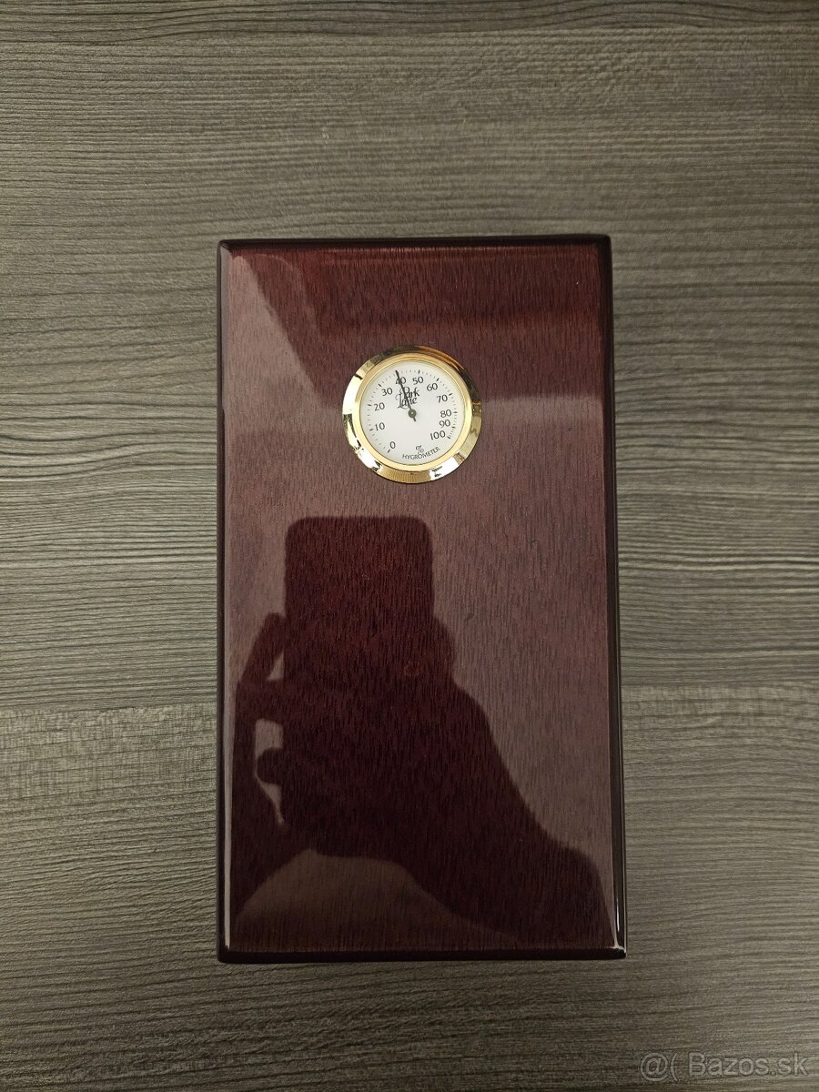 Humidor