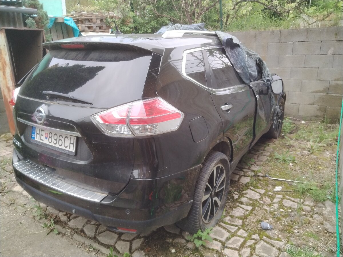 Nissan x trail