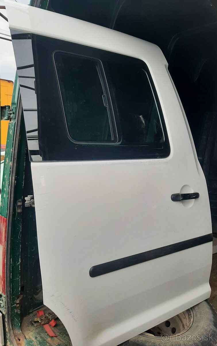 Pravé posúvne dvere VW Caddy komplet