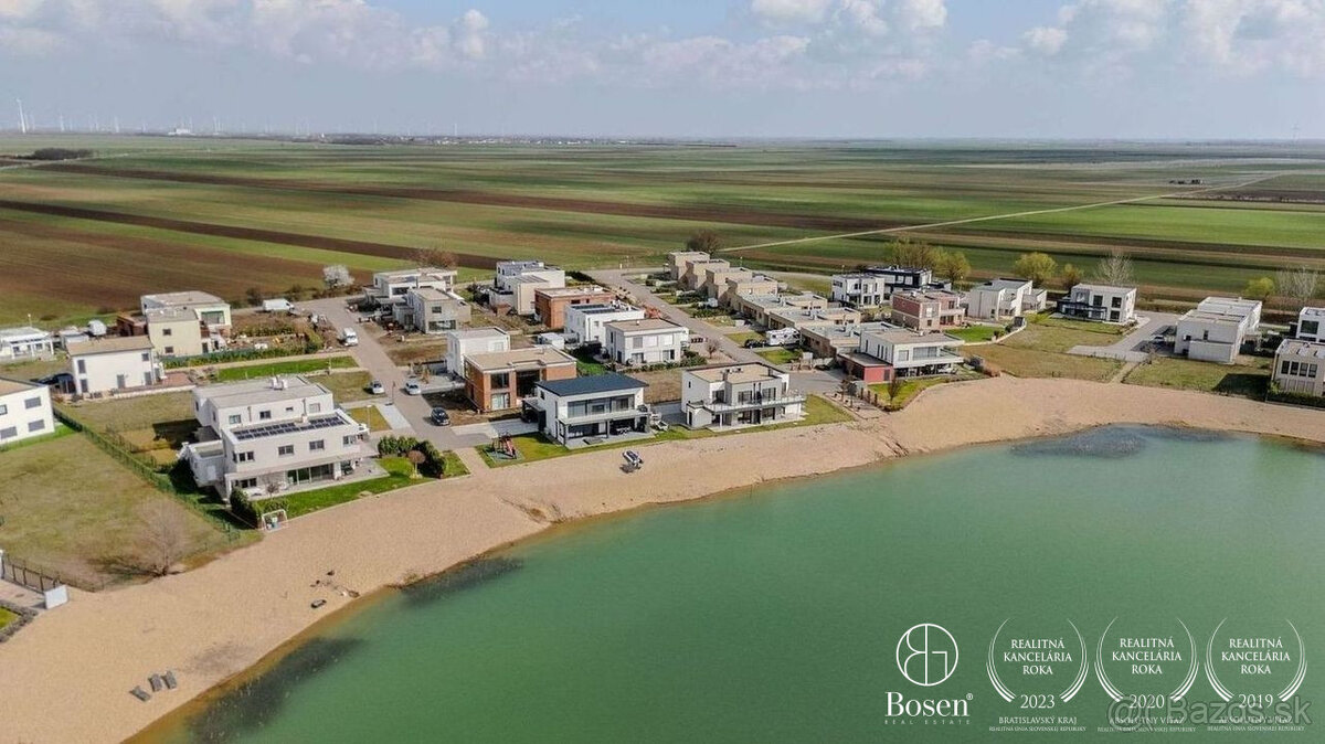 Bosen Realicity / 5 izbová rodinná vila pri jazere v Seeresi