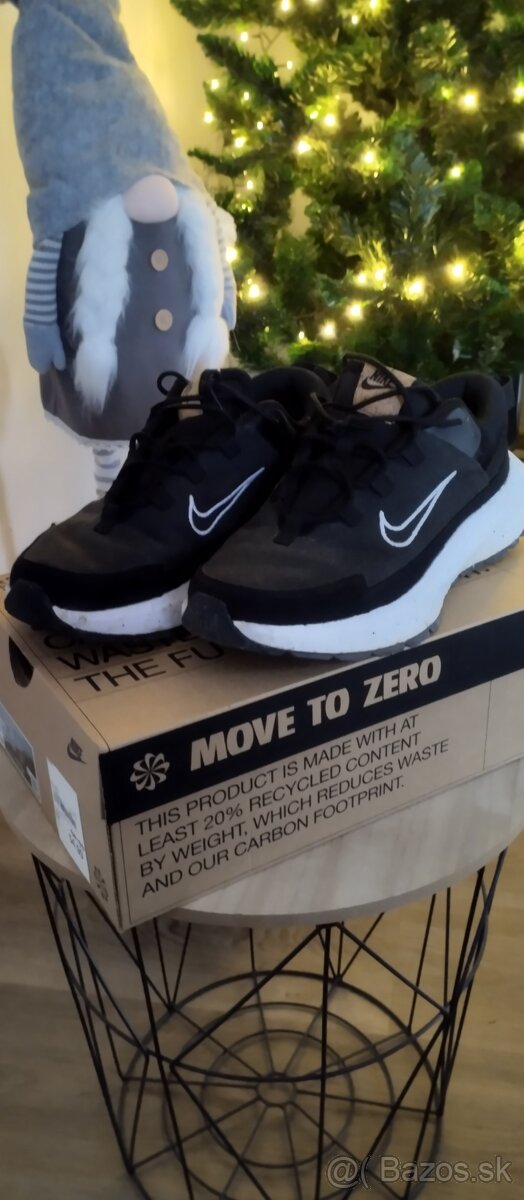 Nike tenisky