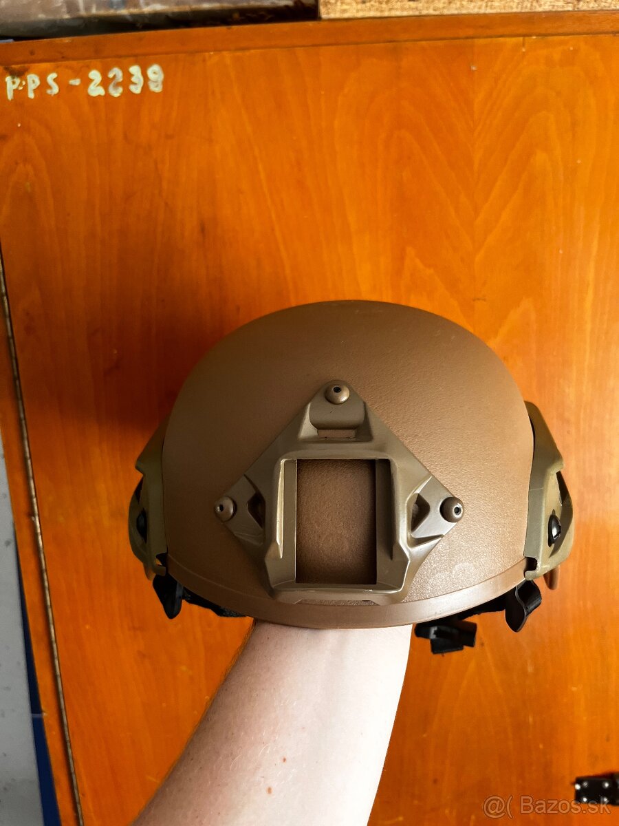 Airsoft helma MICH 2000 Delta Armory Tan