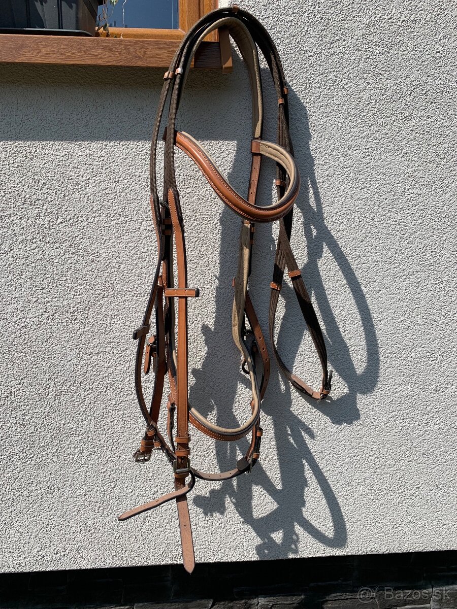Krásne nové uzdečky