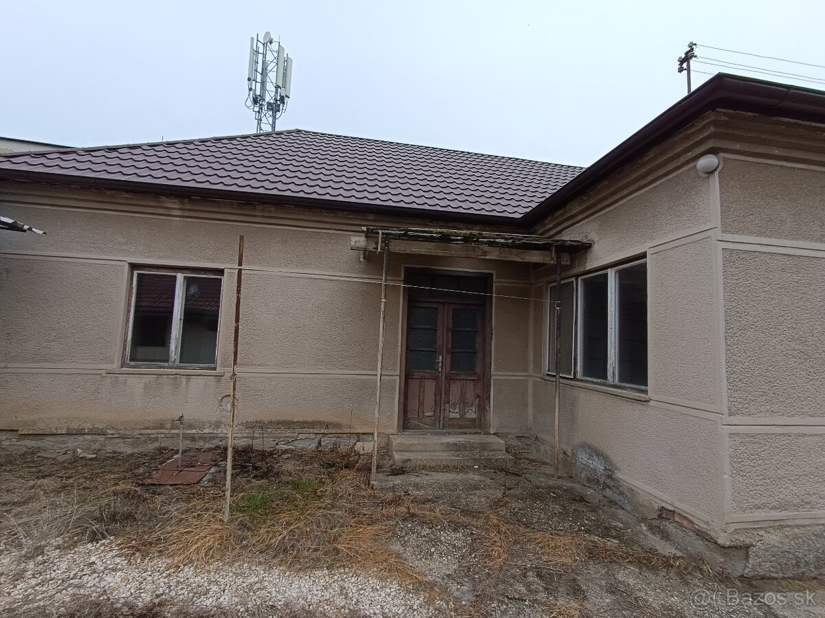 Na predaj rodinný dom + podnikateľský objekt v obci Chotín