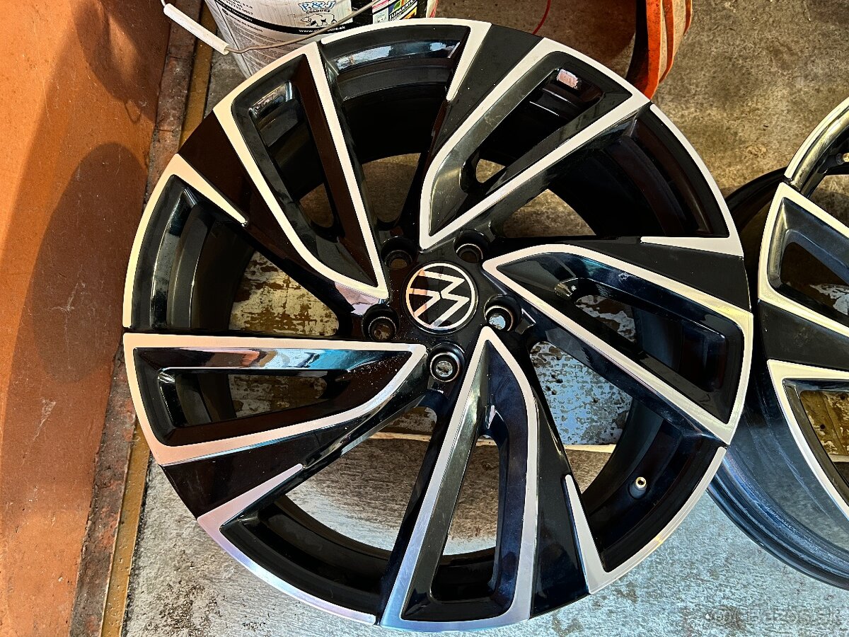 VW Adelaide 5x112 R19 original
