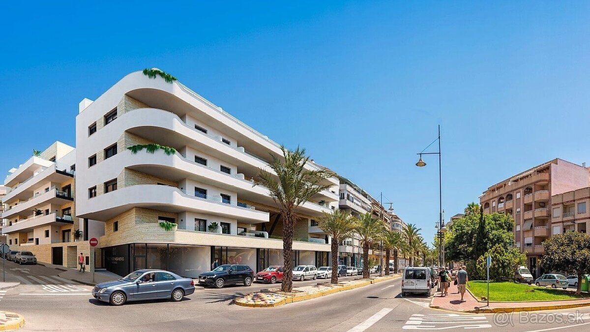 Dvoj a trojizbové byty blízko pláže v Torrevieja, Costa Blan