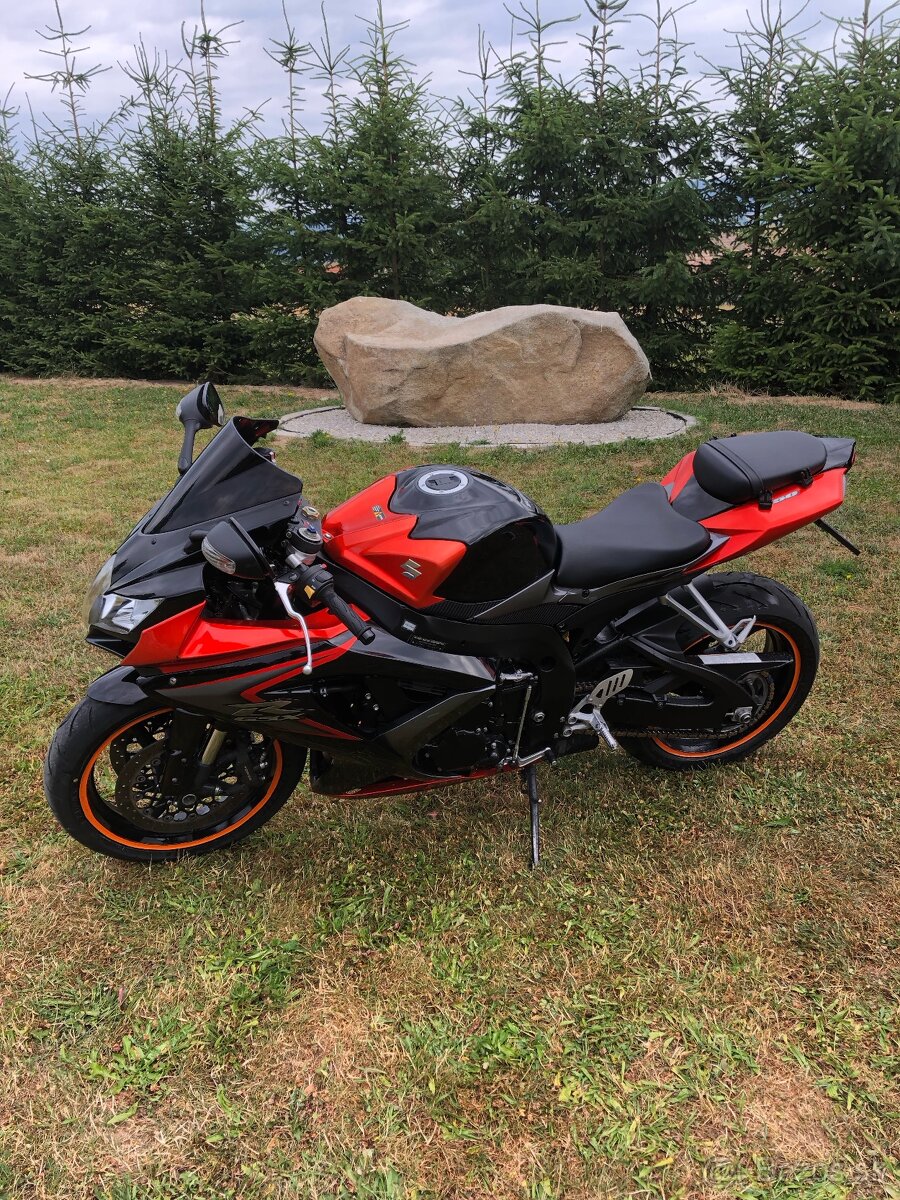 Suzuki gsxr 750