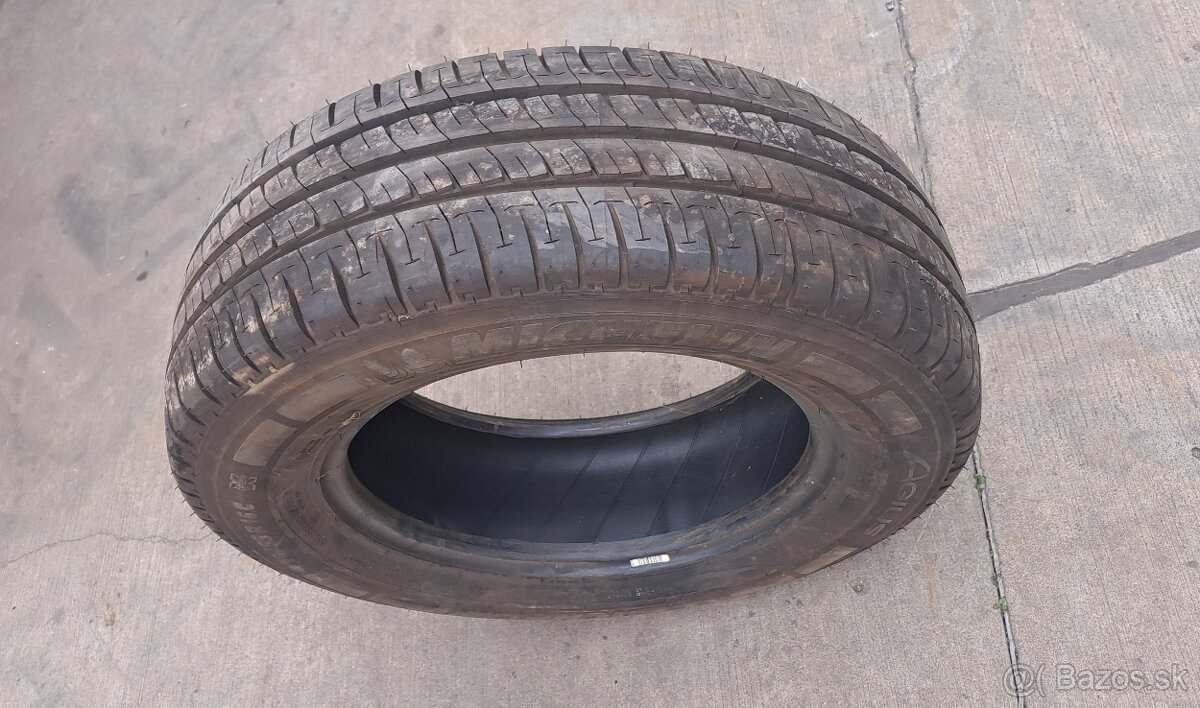 MICHELIN Agilis 225/65 R16C 112/110R