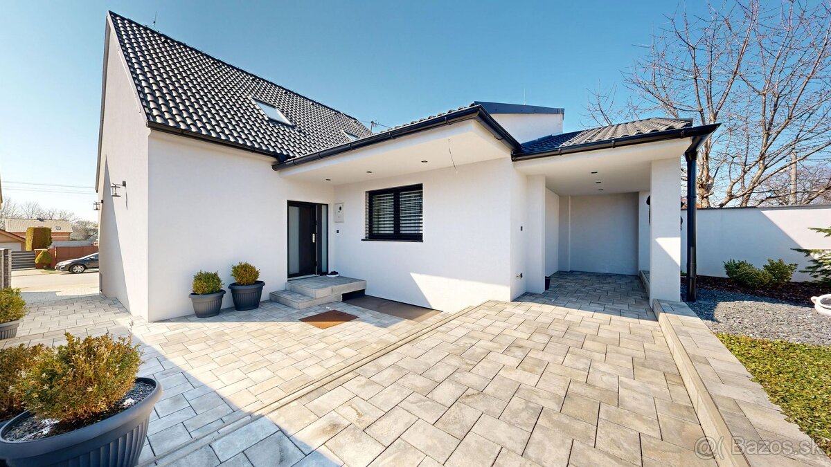 LUXUSNÝ DVOJPODLAŽNÝ RODINNÝ DOM V MODRANKE.