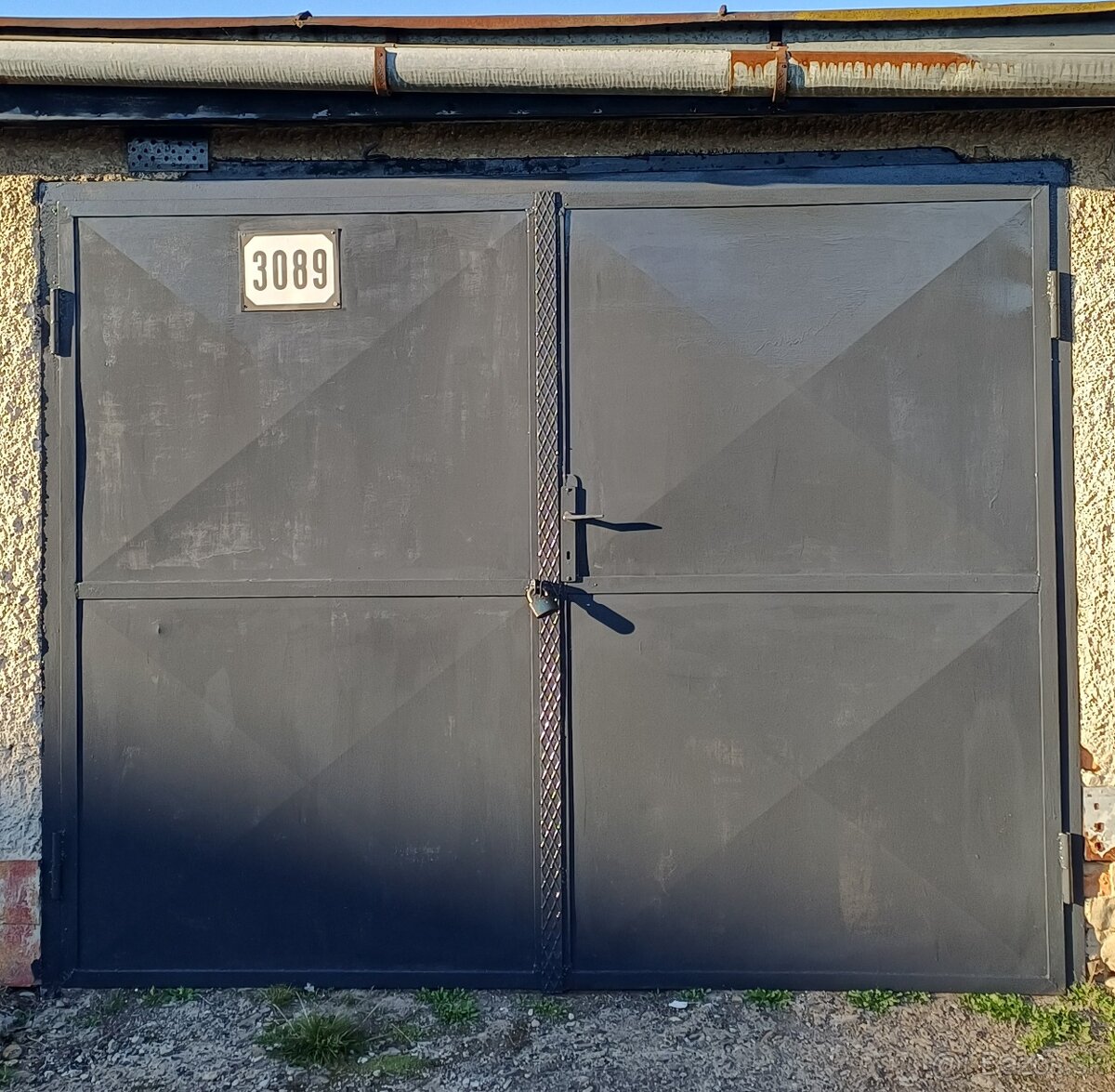 Na predaj Garáž pri Š autoservise