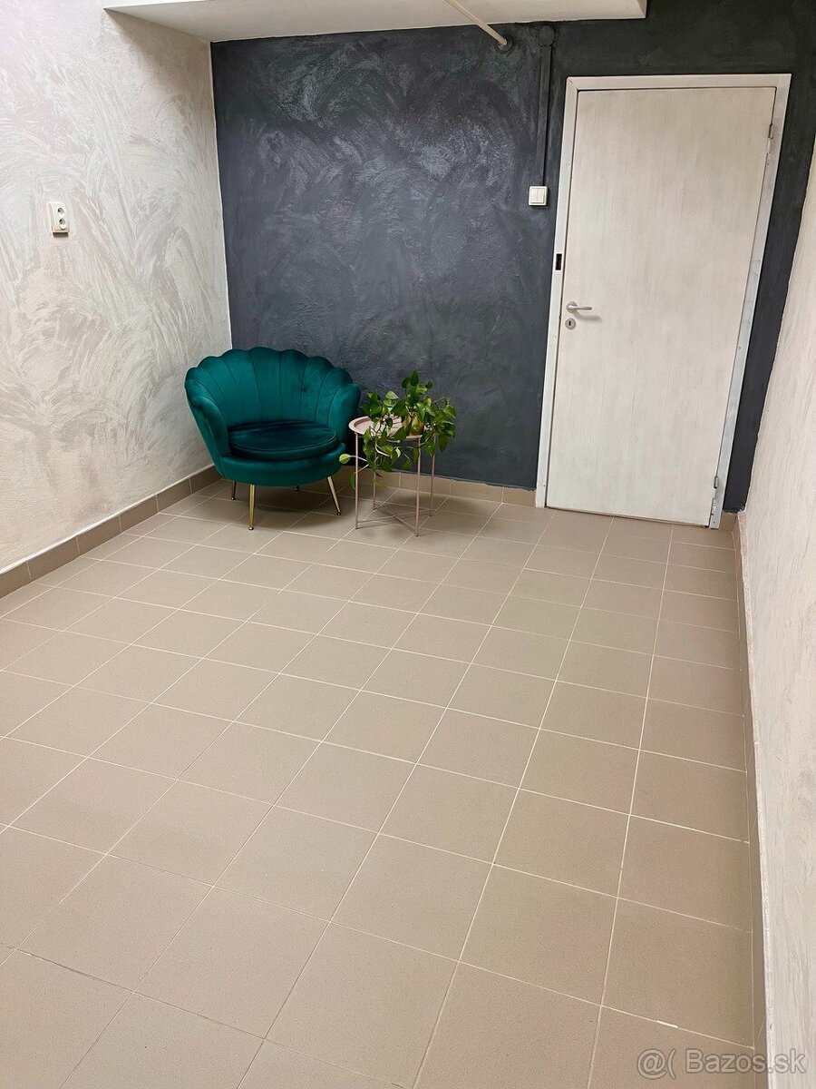 PRENÁJOM SAMOSTATNEJ MIESTNOSTI