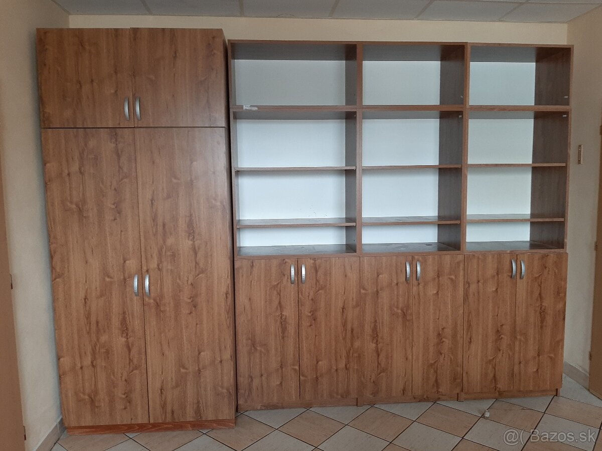 Kancelársky nábytok