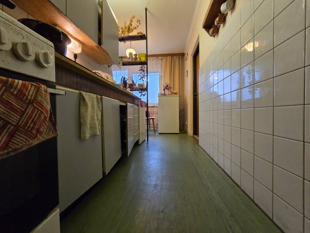 Centrum - 4 izbový byt s balkónom, 90 m2