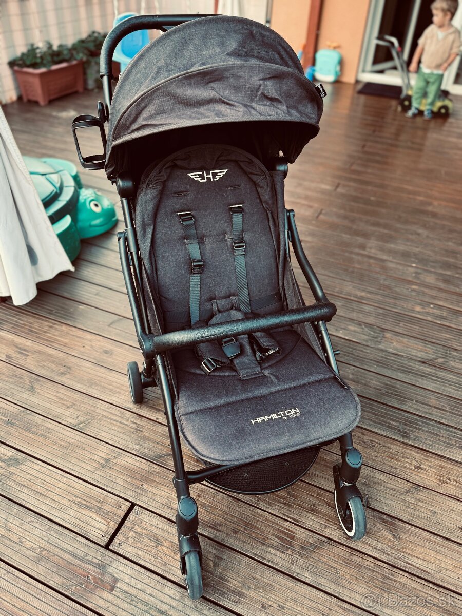Športový kočík Hamilton R1 s nánožníkom